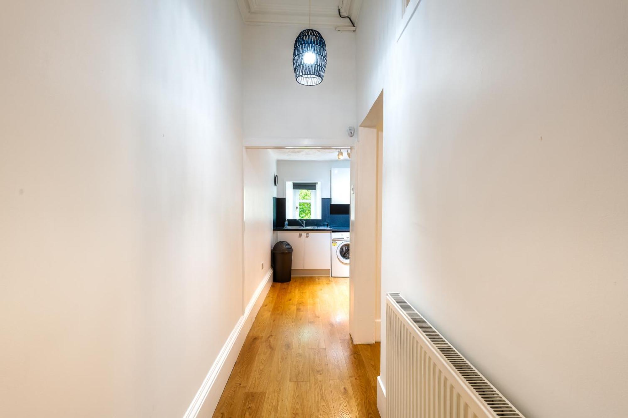 Cosy Retreat - Charming 2-Bed Apartment グリーノック エクステリア 写真